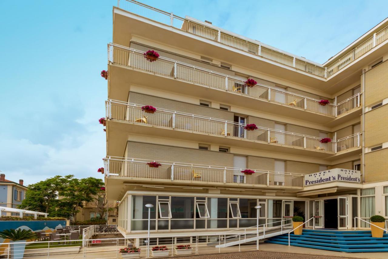 Hotel President'S Pesaro Kültér fotó