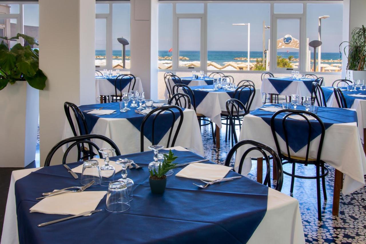 Hotel President'S Pesaro Kültér fotó