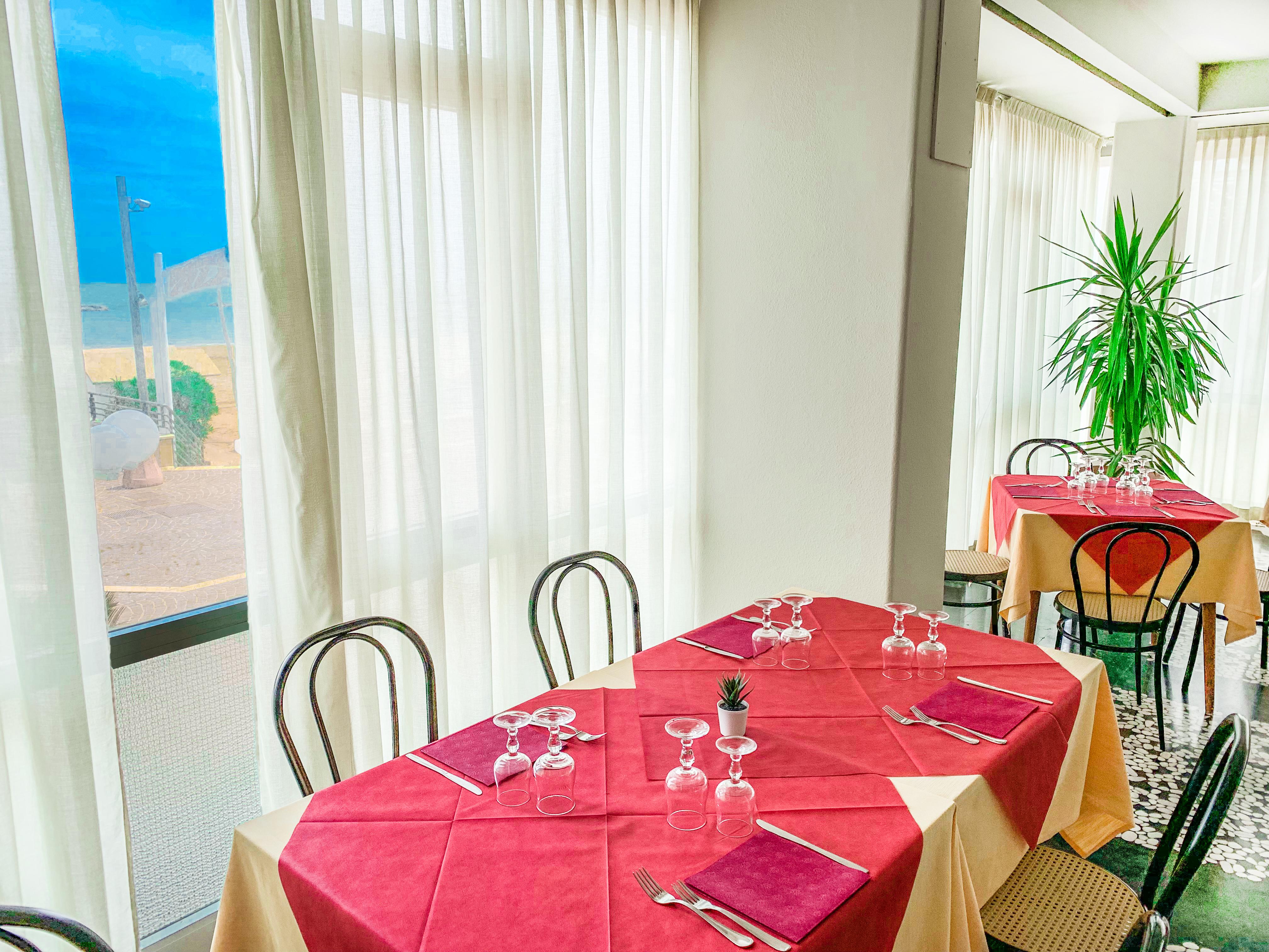 Hotel President'S Pesaro Kültér fotó