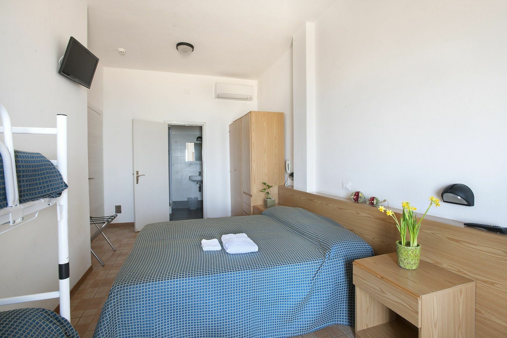 Hotel President'S Pesaro Kültér fotó