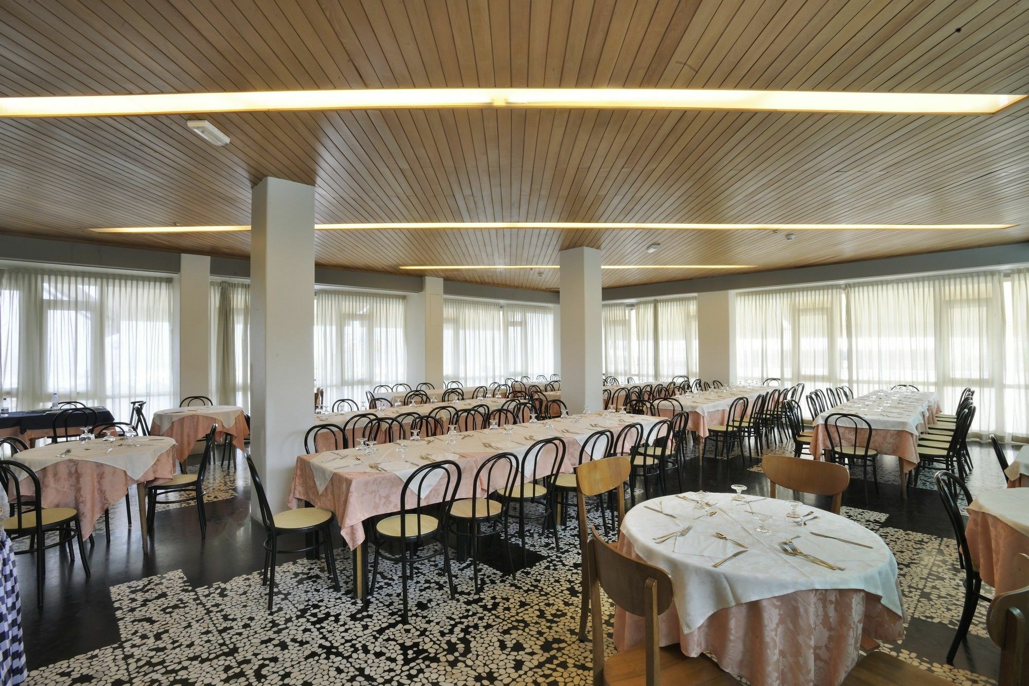 Hotel President'S Pesaro Kültér fotó